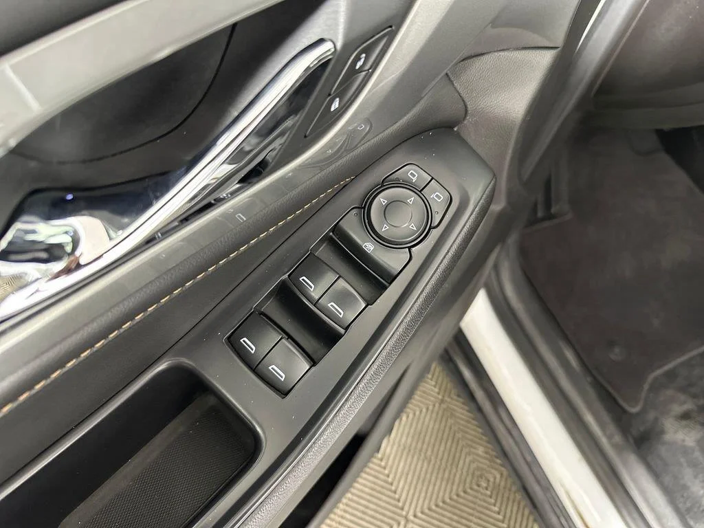 Used 2021 Summit White Chevrolet LS image 20