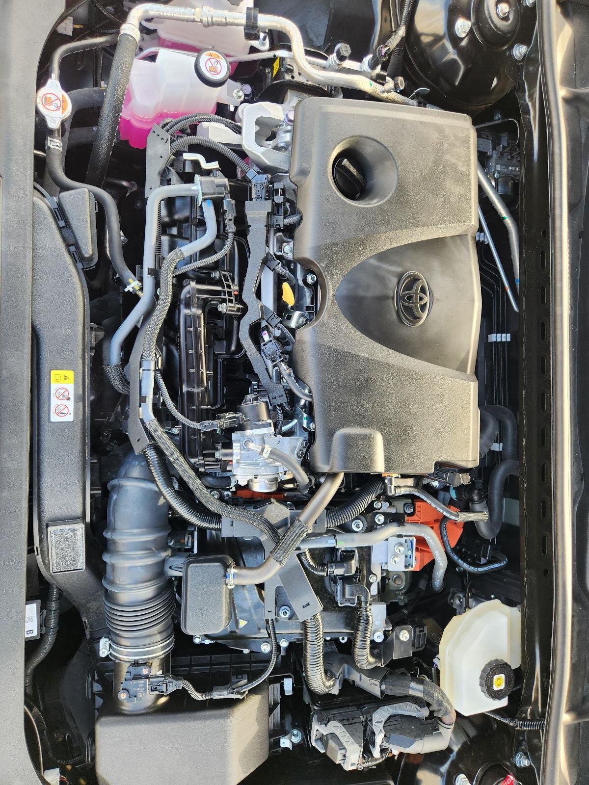 2025 Toyota Camry photo 32 of 33