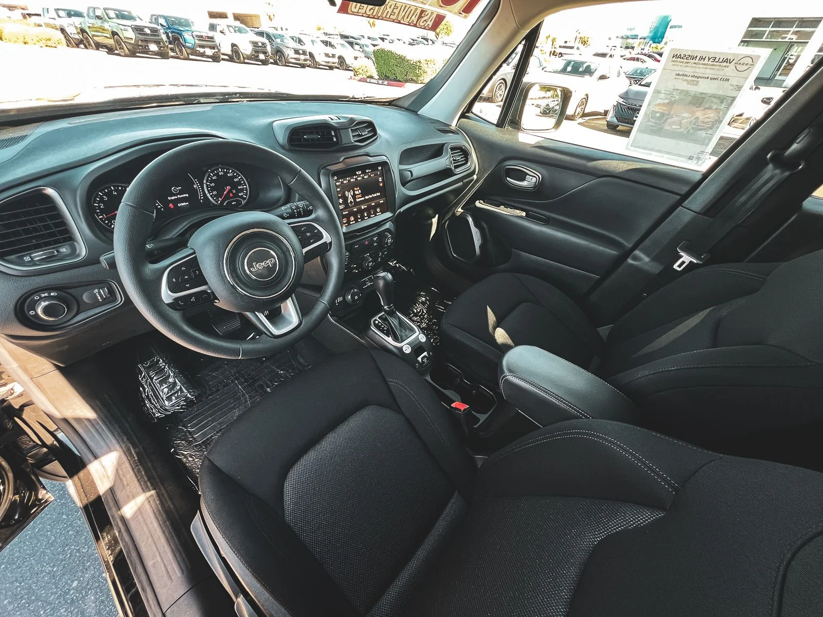 2023 Jeep Renegade Latitude - Photo 13