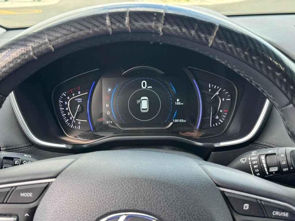 Used 2019 Black Hyundai Limited image 19