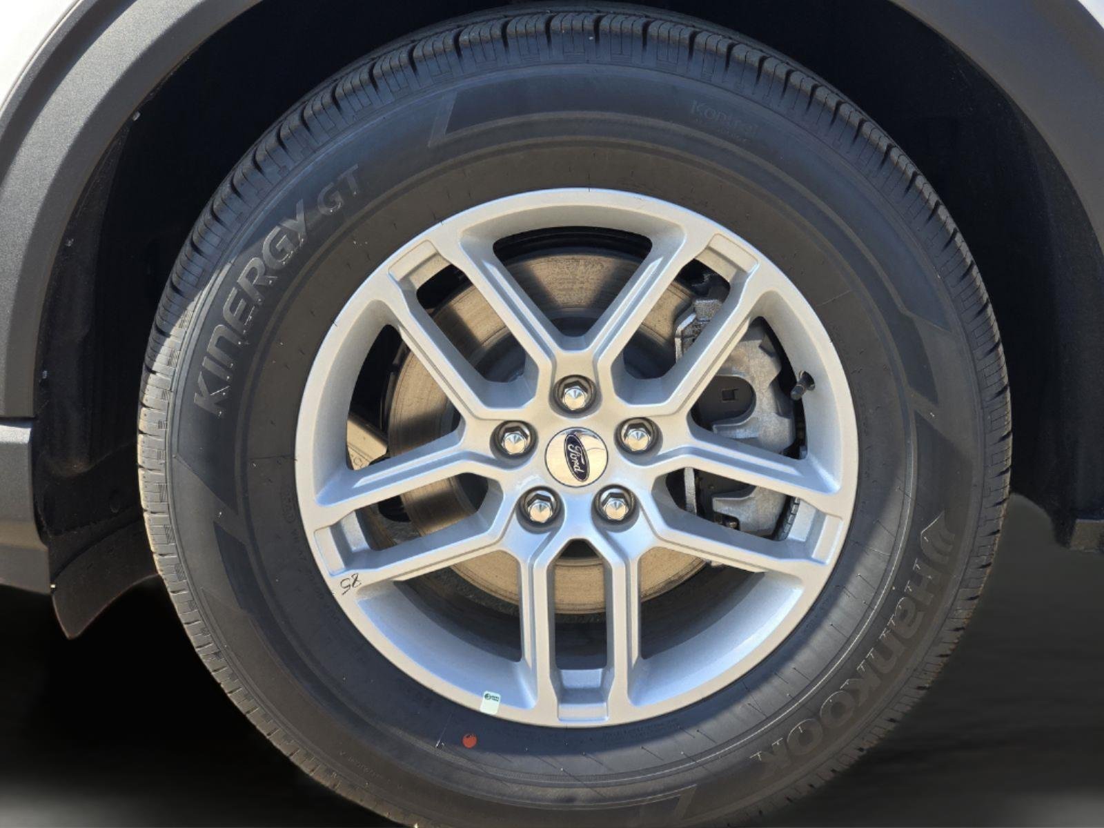 New 2026 Star White Metallic Tri-Coat Ford Active image 7