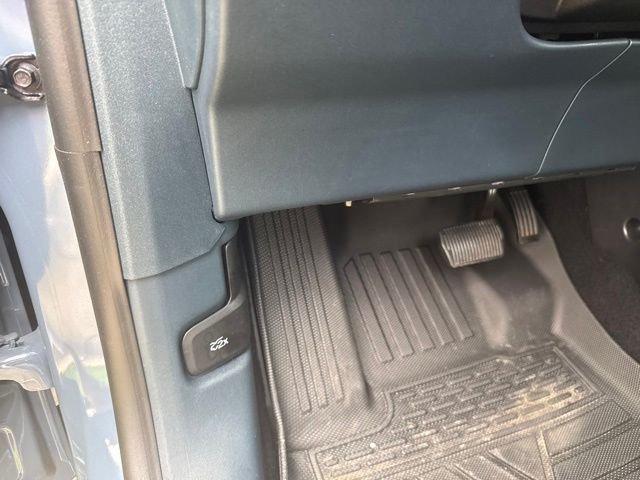 Used 2025 Gray Ford XLT image 27