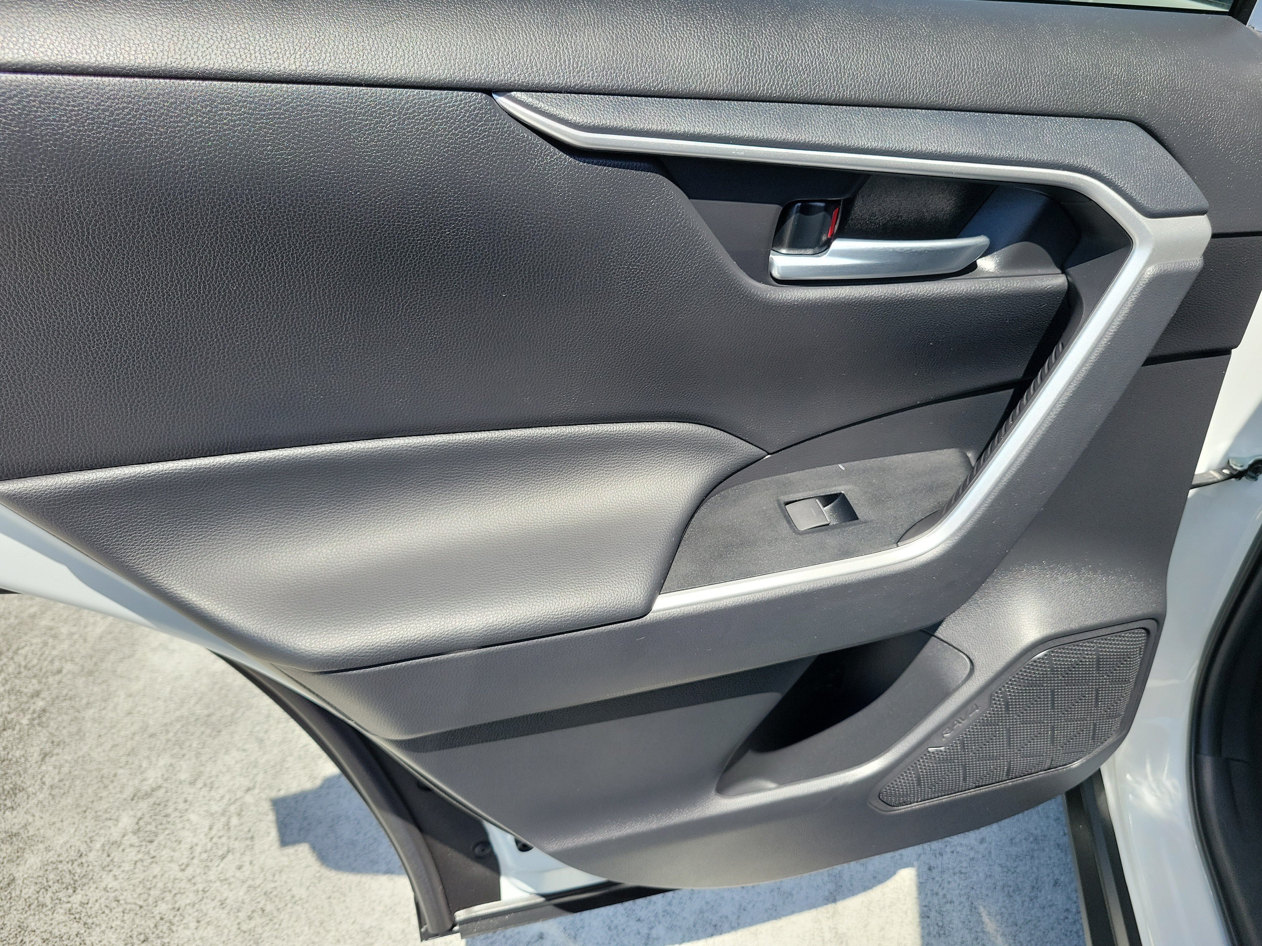 Certified Used 2024 Pearl Toyota Hybrid SE image 11