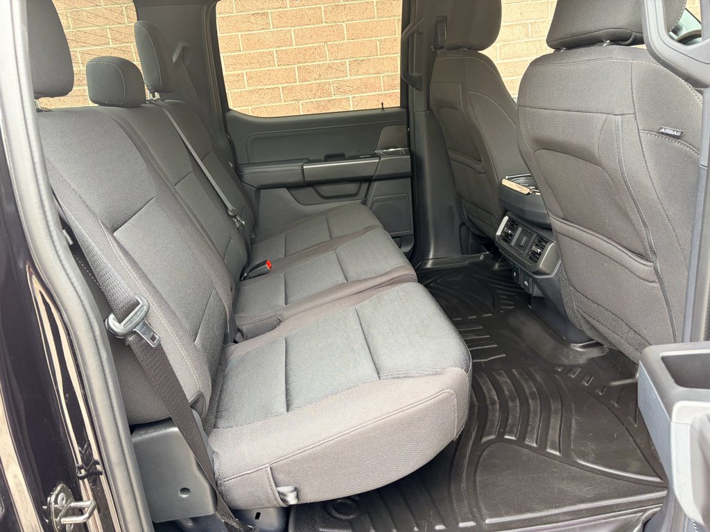 Used 2024 Agate Black Metallic Ford XLT image 26