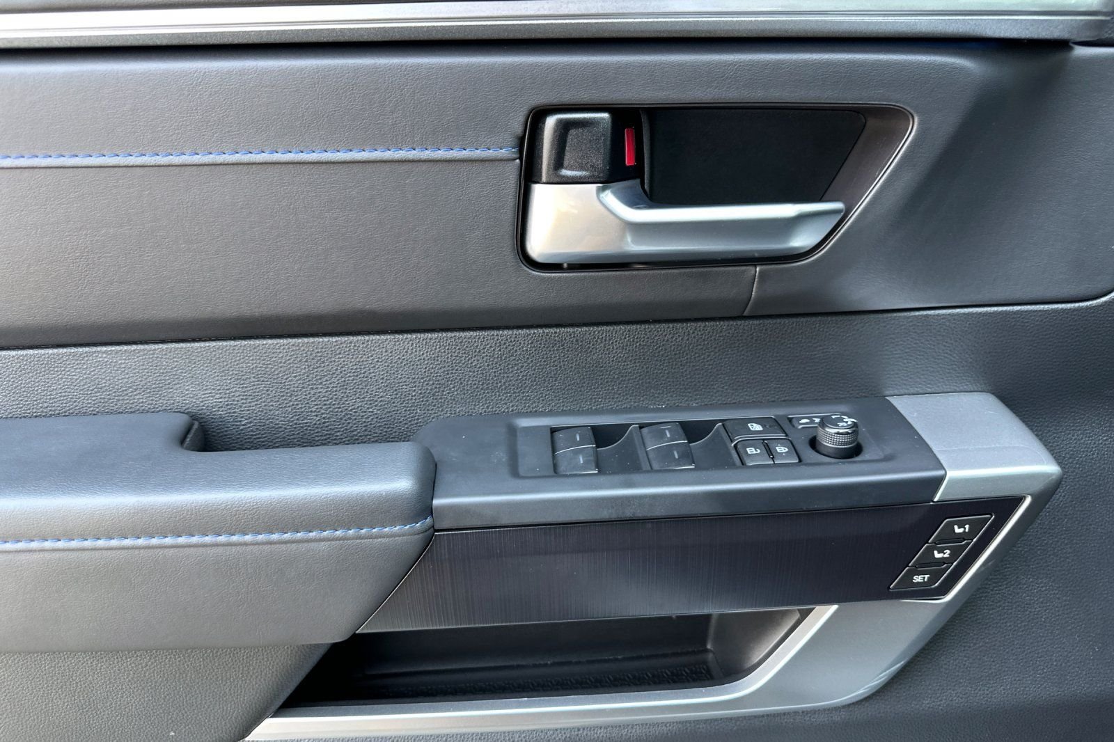 Used 2024 Silver Toyota Platinum image 11