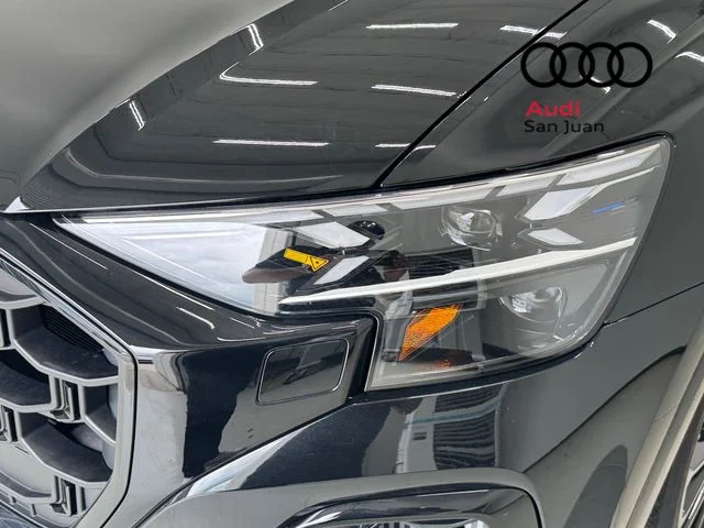 New 2026 Black Audi 4.0T Prestige image 5
