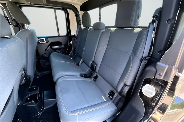 Used 2024 Black Jeep Sport S image 18