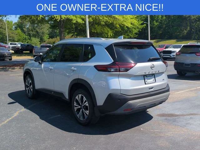 Used 2023 Silver Nissan SV image 3