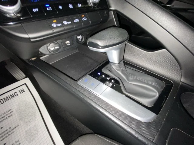 Used 2023 Red Hyundai SEL image 19