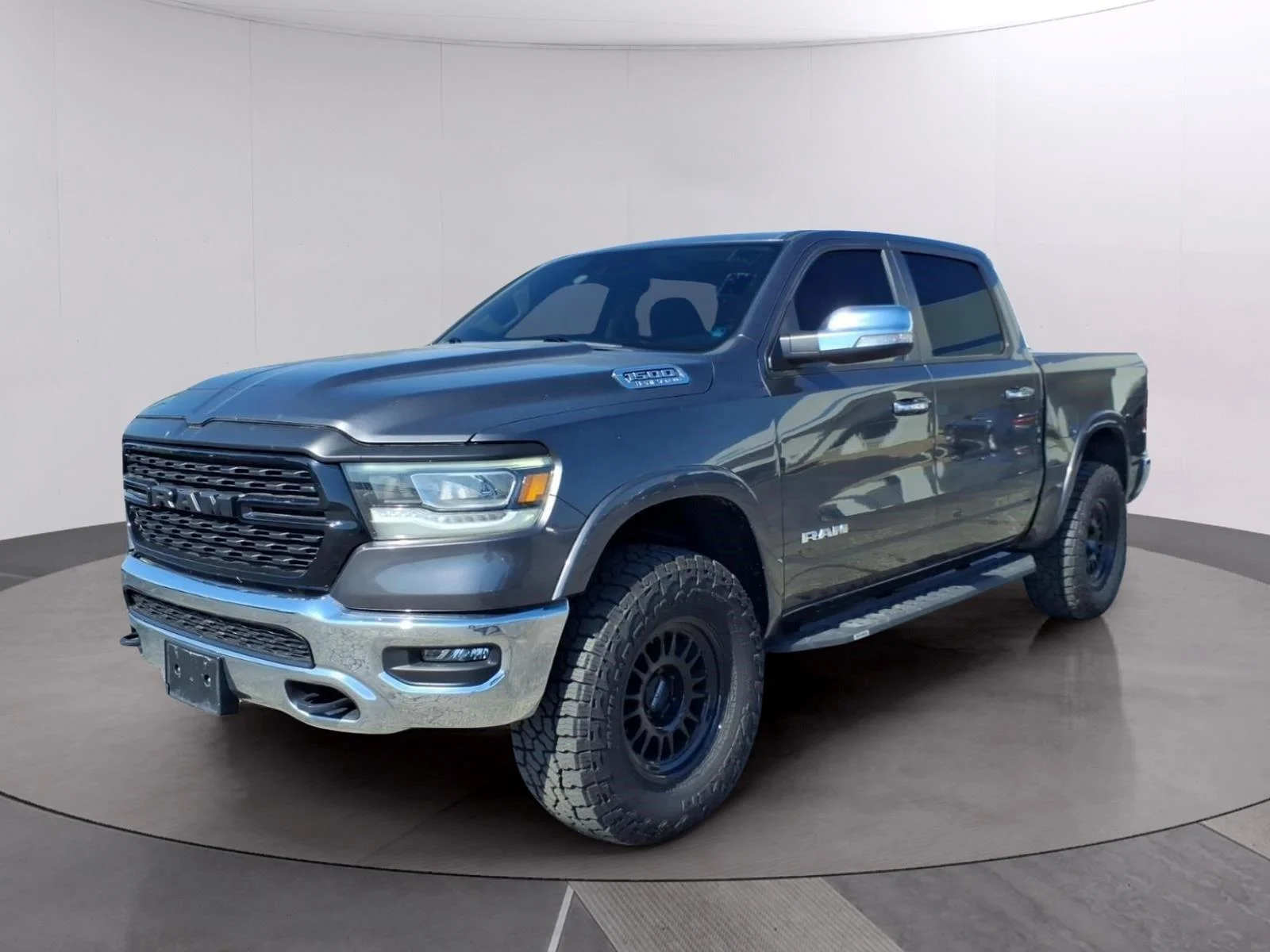 Used 2021 Granite Crystal Metallic Clearcoat Ram Laramie image 1