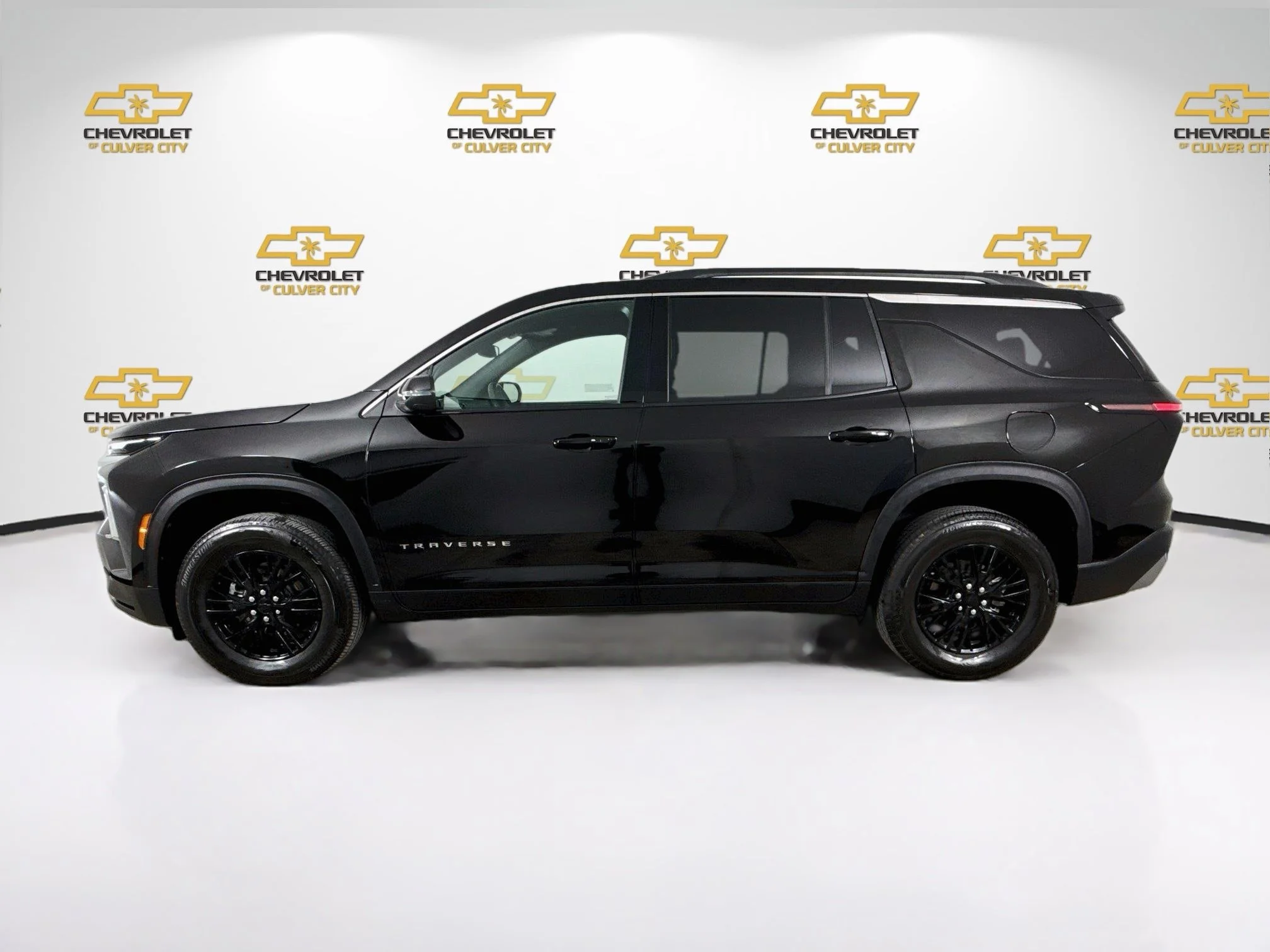 Used 2025 Mosaic Black Metallic Chevrolet LT image 5