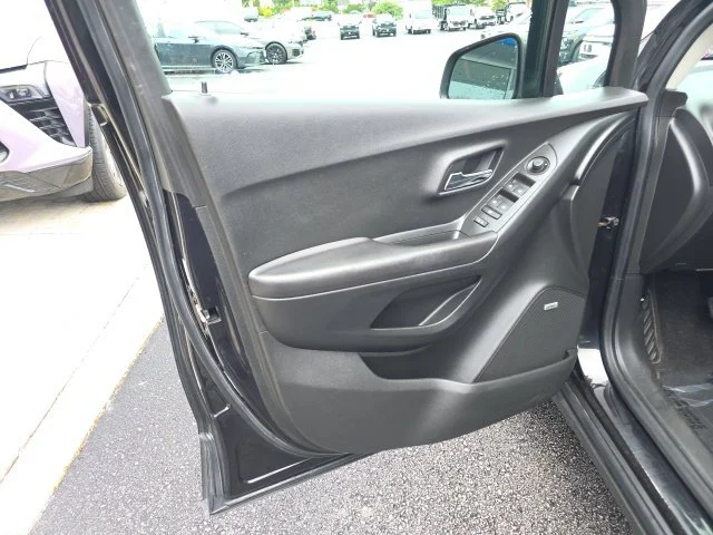 Used 2016 Black Chevrolet LT image 14