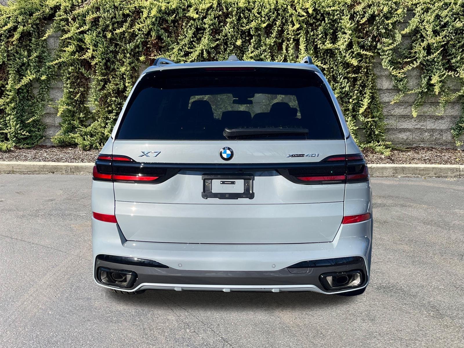 New 2026 Brooklyn Grey Metallic BMW xDrive40i image 3