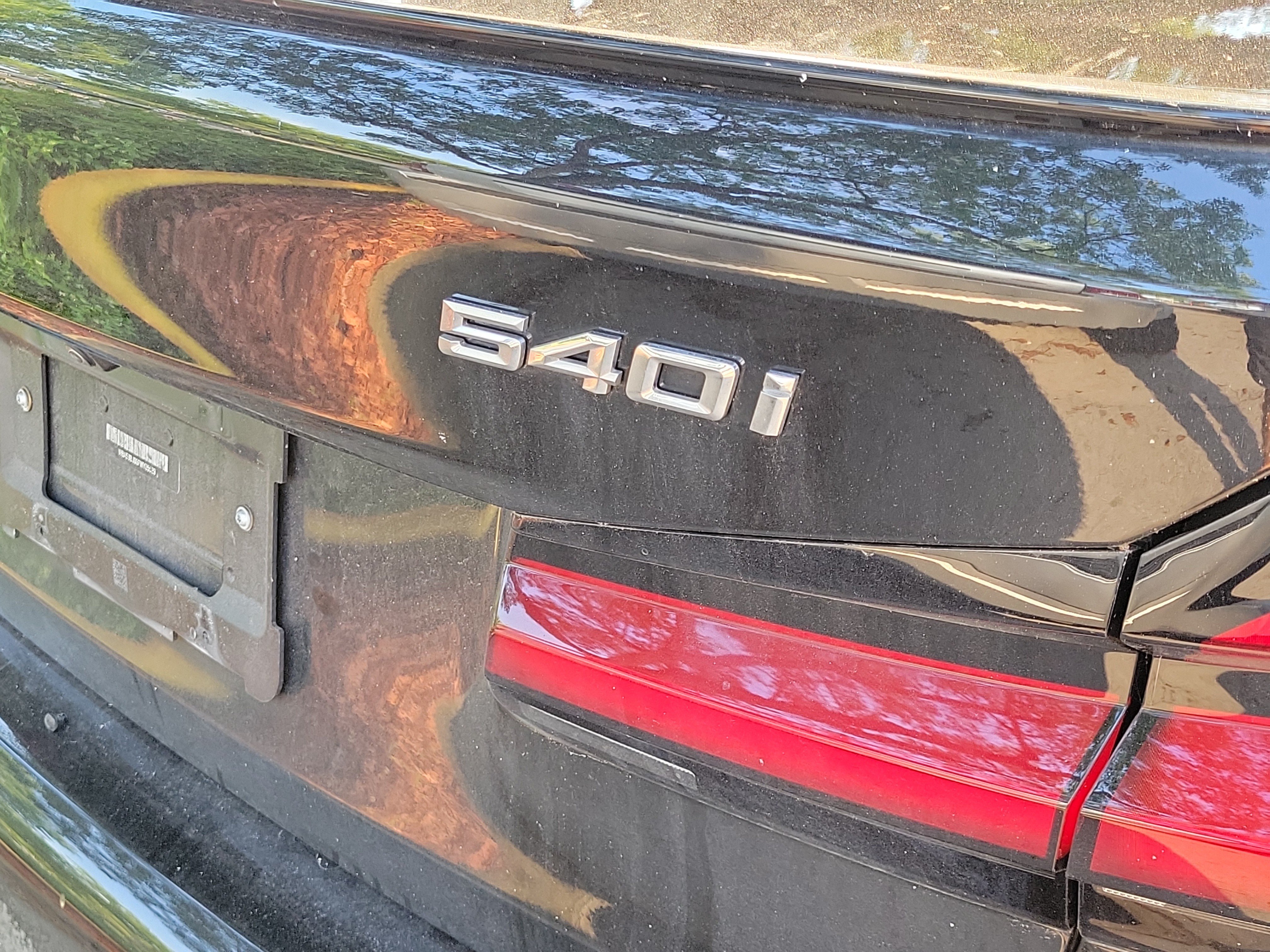 Certified Used 2023 Black Sapphire Metallic BMW 540i image 5