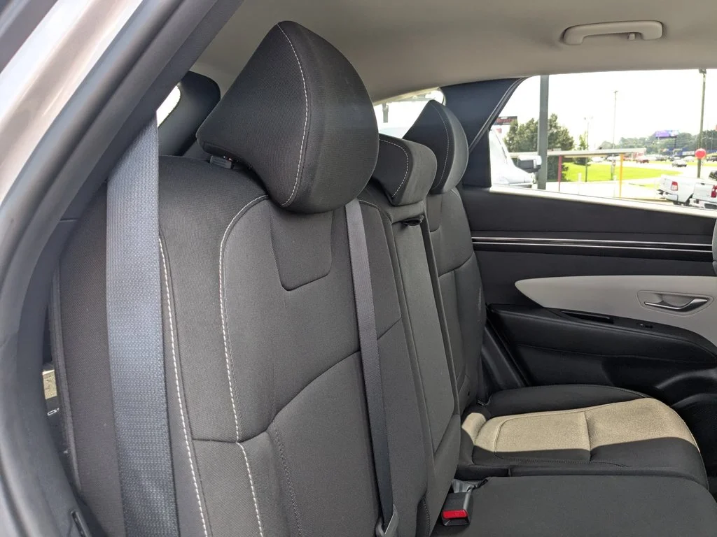 Used 2022 Shimmering Silver Hyundai SEL image 24