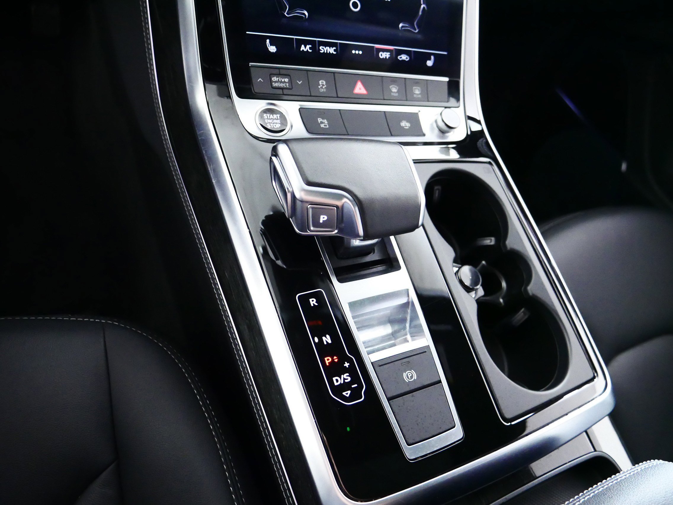 2025 Audi Q7 Premium Plus - Photo 24