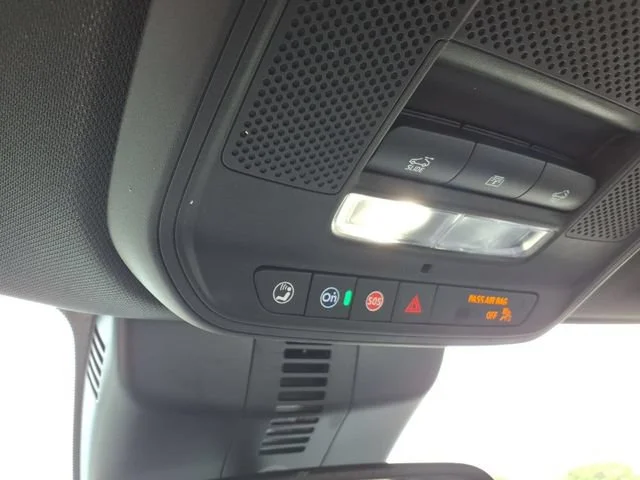2024 GMC Acadia AT4 - Photo 23