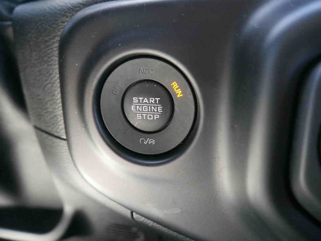 Used 2021 Red Jeep Rubicon image 33