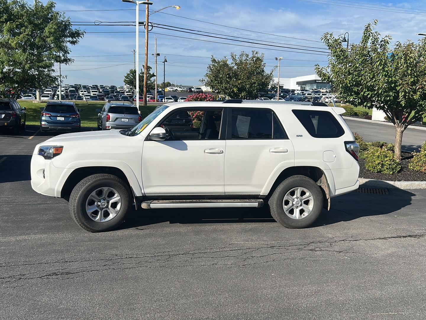 Used 2024 Ice Cap Toyota SR5 image 4