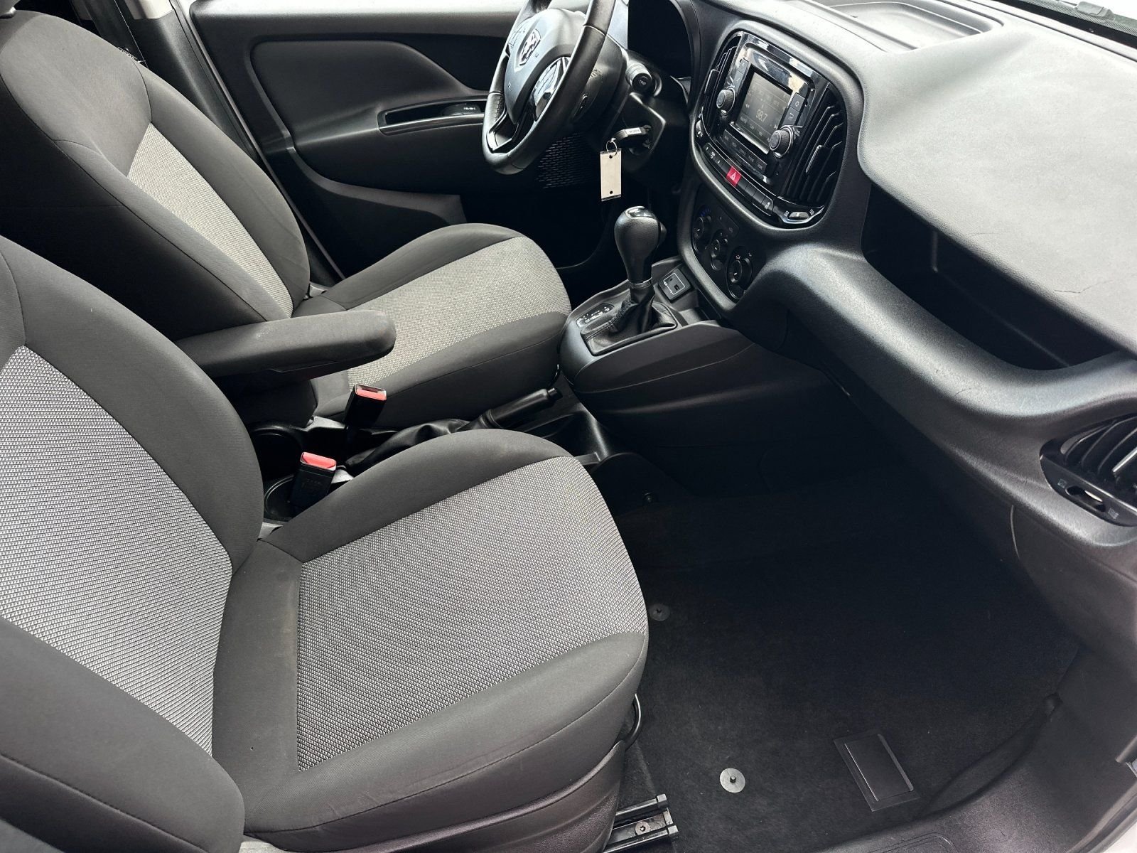Used 2017 Bright White Ram Tradesman image 16