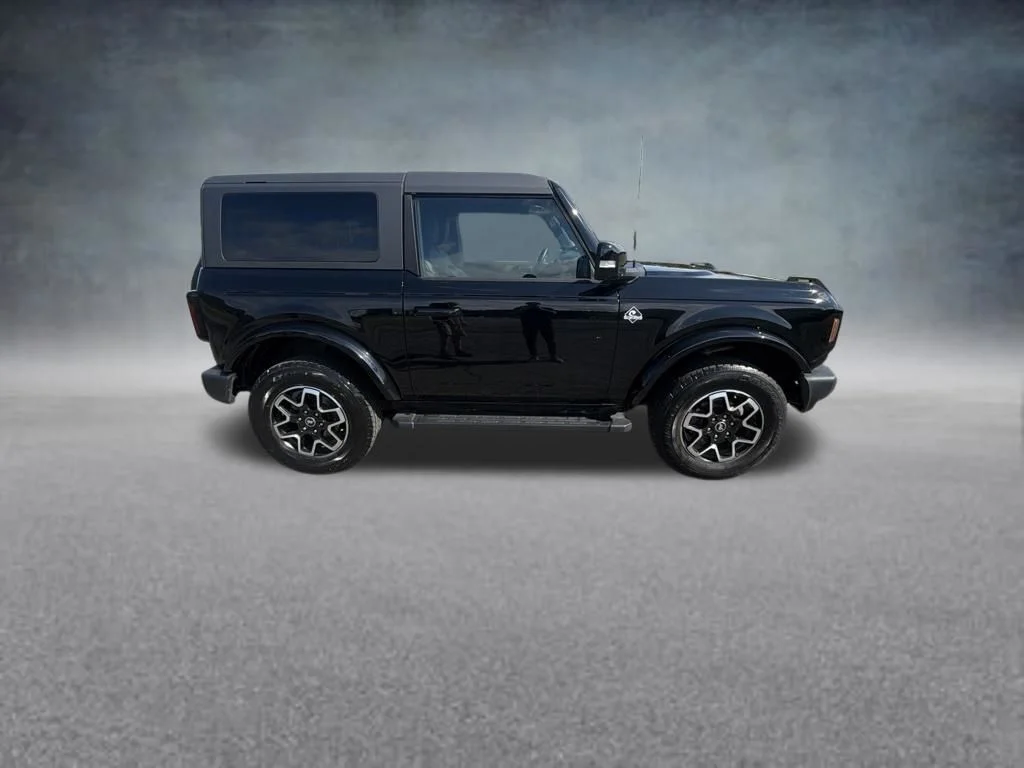 Used 2023 Black Ford Outer Banks image 7