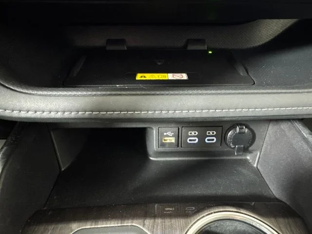 Used 2023 Wind Chill Pearl Toyota Limited image 17