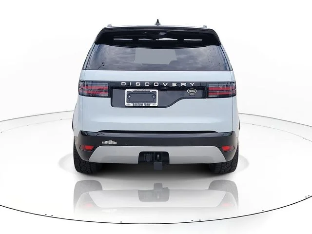 Used 2023 White Land Rover Metropolitan Edition image 6