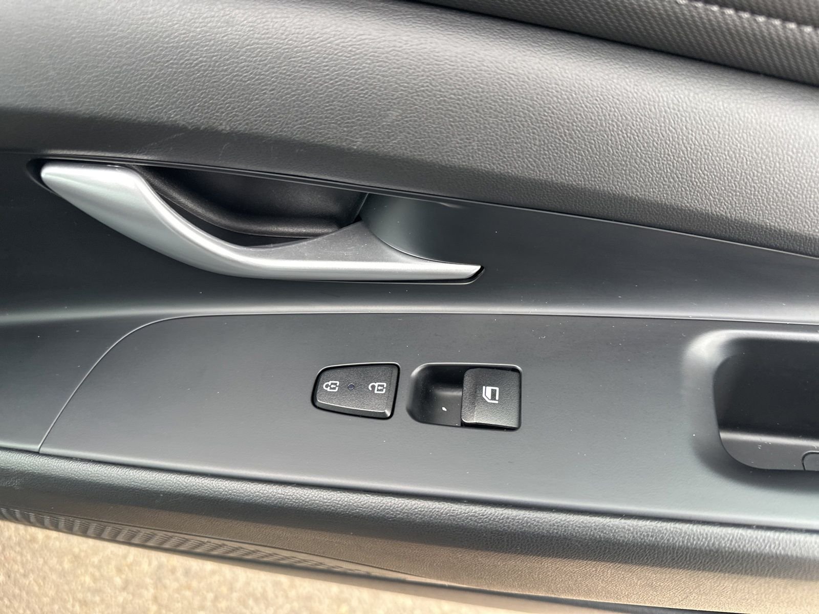 Certified Used 2023 Black Hyundai SEL image 34
