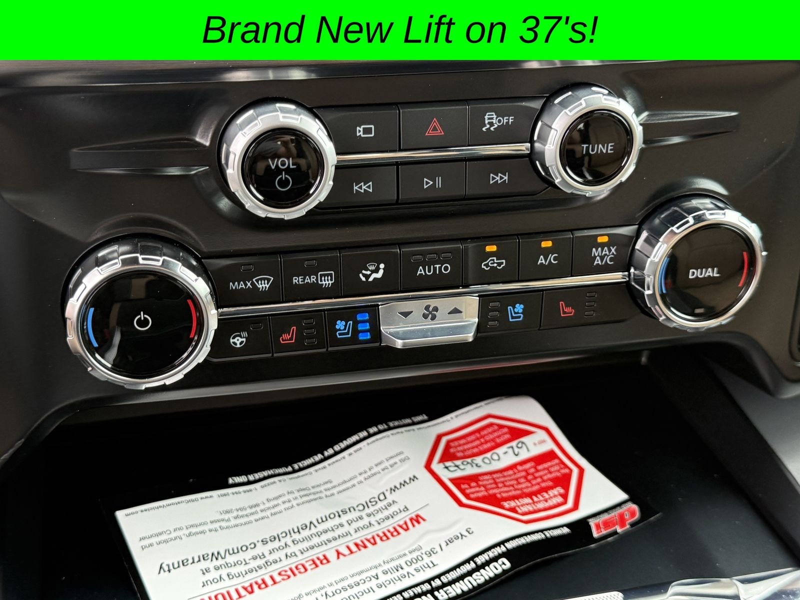 Used 2025 White Ford Lariat image 31
