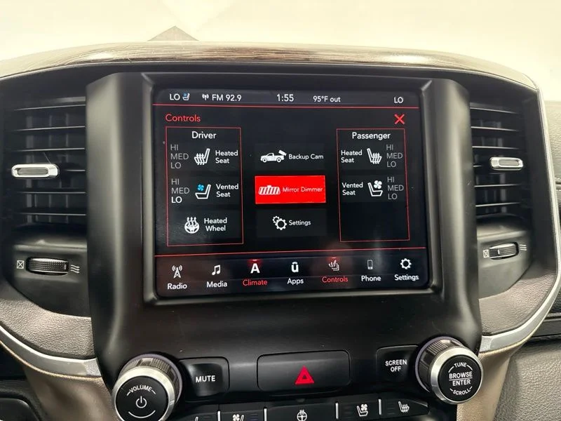 Used 2020 Silver Ram Laramie image 29