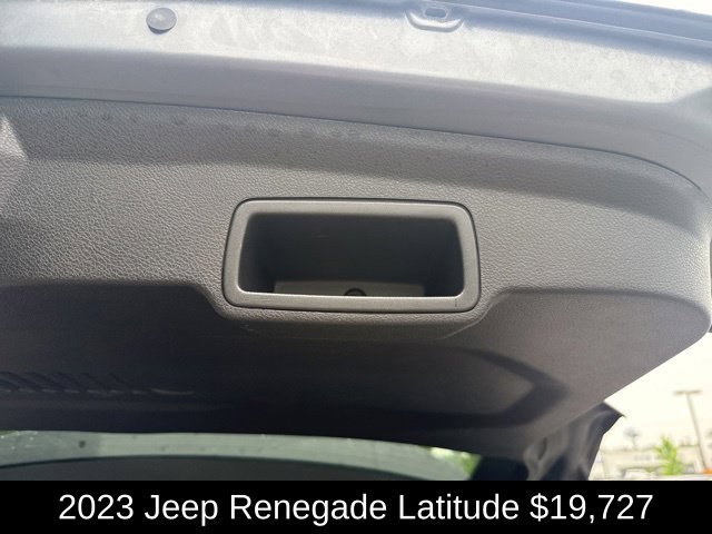 Used 2023 Graphite Gray Jeep Latitude image 28