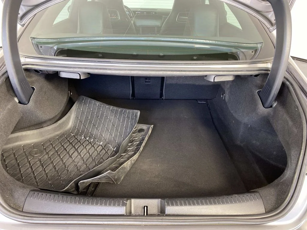 Used 2020 Gray Mercedes-Benz CLA 250 image 8