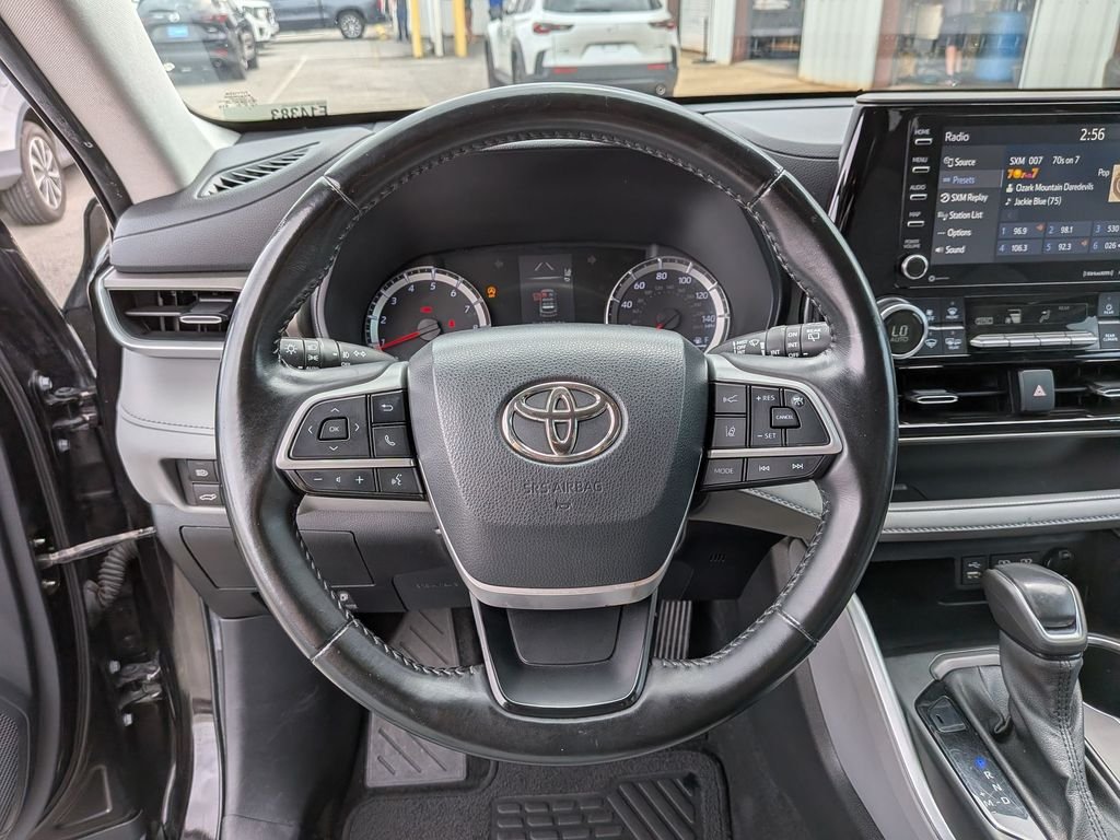 Used 2022 Brown Toyota LE image 30
