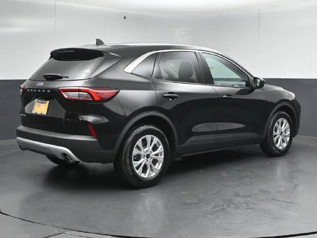 Certified Used 2023 Black Metallic Ford Active image 7