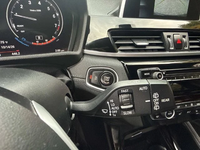 Used 2018 Blue BMW xDrive28i image 31