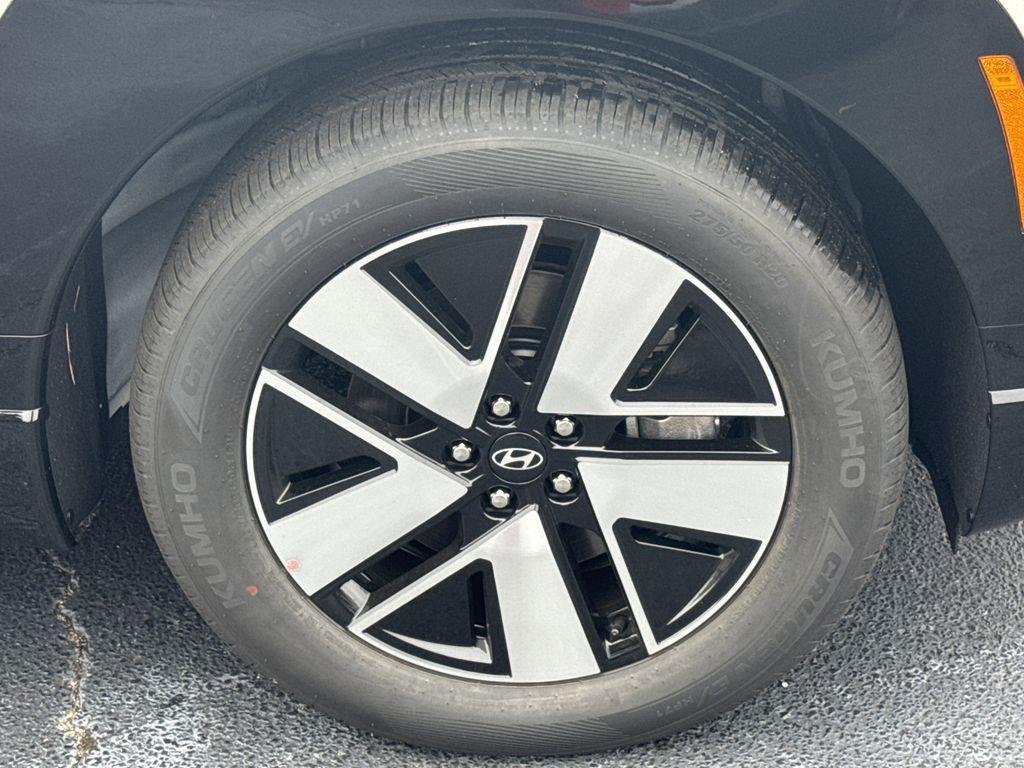 New 2026 White Hyundai SEL image 12