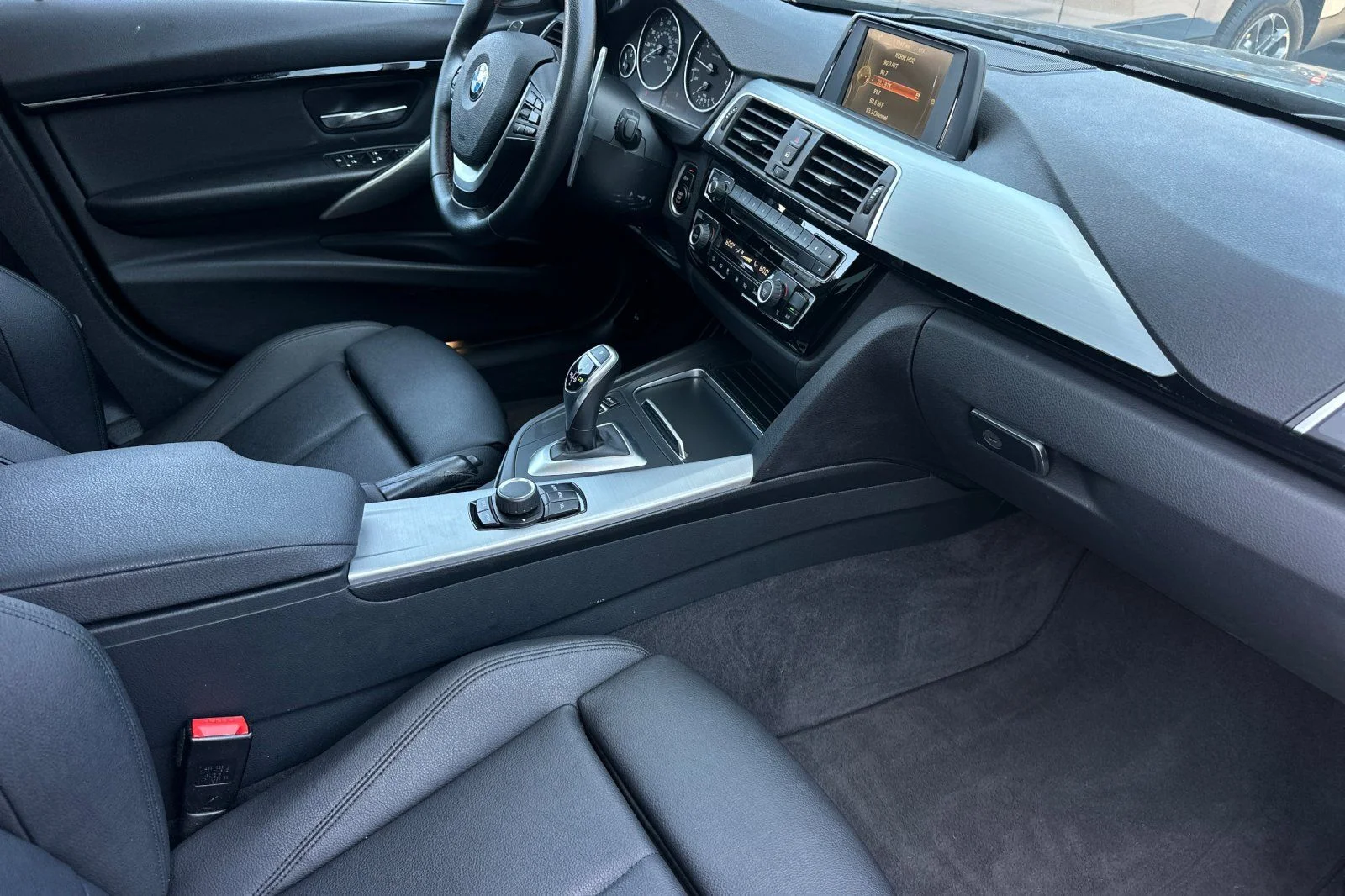Used 2016 Black BMW 340i xDrive image 14