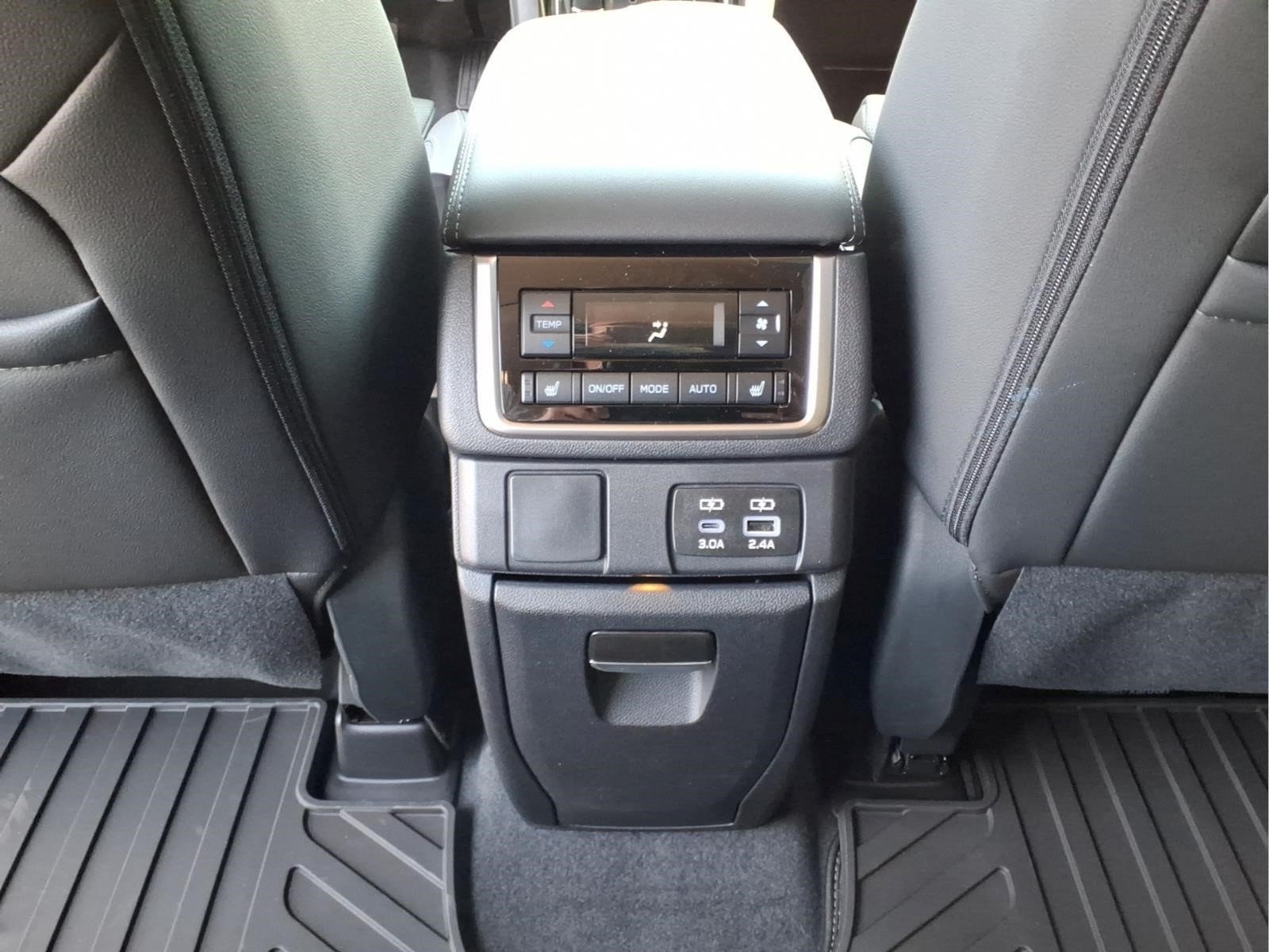 New 2026 MAGNETITE GRAY METALLIC Subaru Limited 7-Passenger image 8