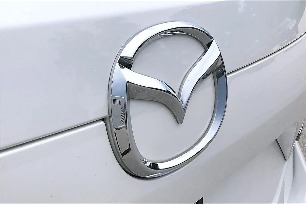Used 2022 White Mazda 2.5 S Premium Package image 8