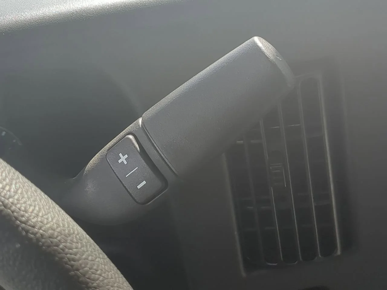 New 2025 Summit White GMC Work Truck image 15