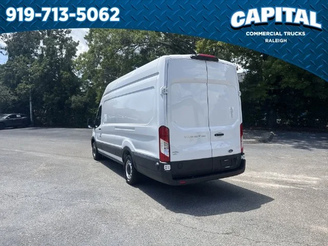 Used 2024 White Ford Base image 9