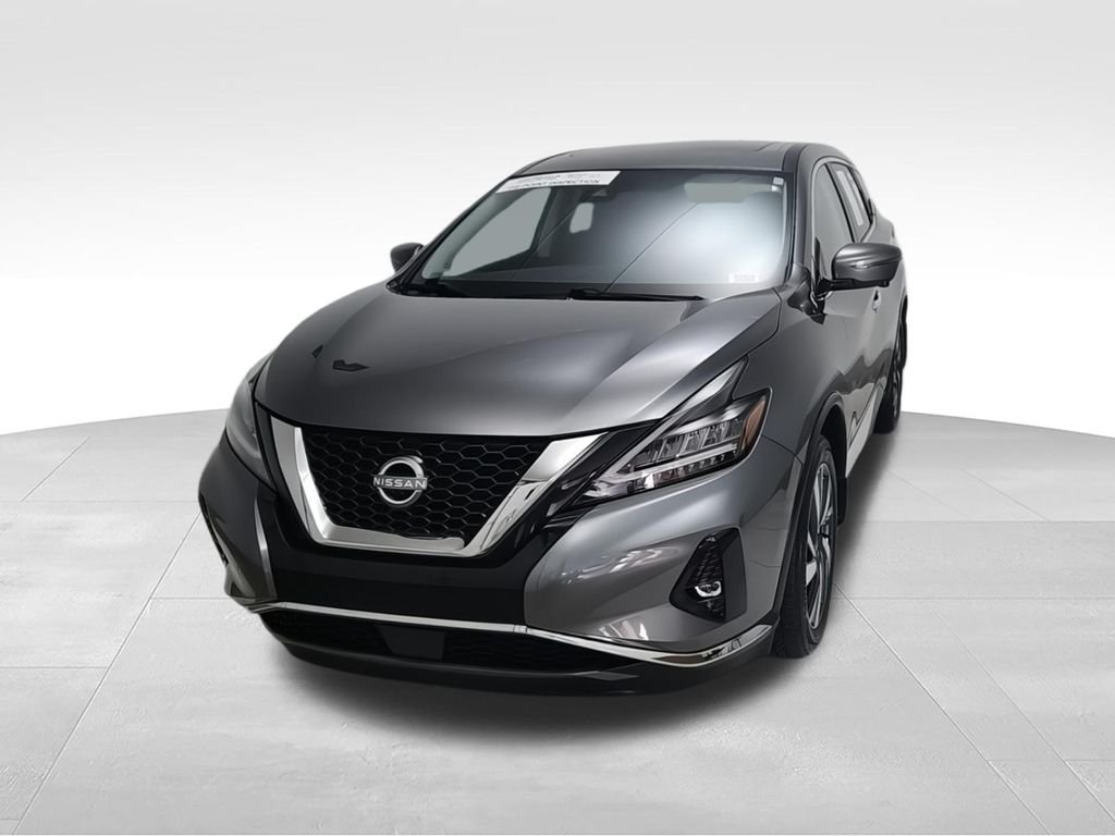 Used 2024 Gray Nissan SL image 6