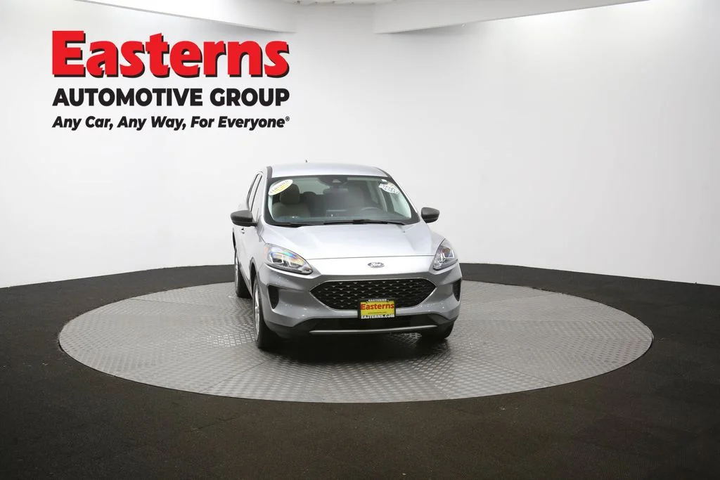 Used 2022 Silver Ford SE image 50