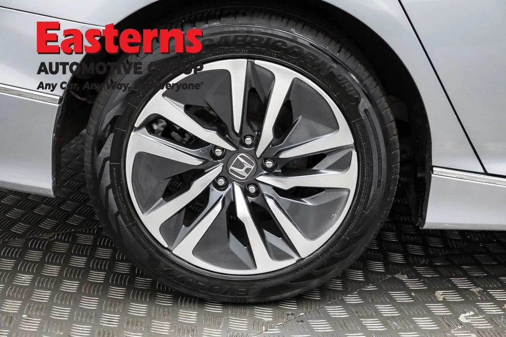 Used 2020 Silver Honda EX image 28