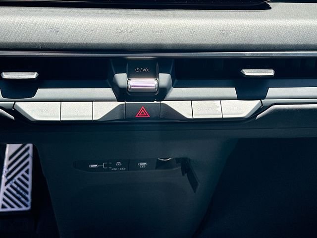 New 2026 Glacial White Pearl / Black Ro Kia GT-Line AWD image 16