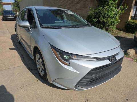 Certified Used 2024 Classic Silver Metallic Toyota LE image 4