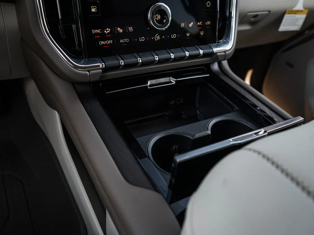 2026 GMC Yukon XL Denali - Photo 29