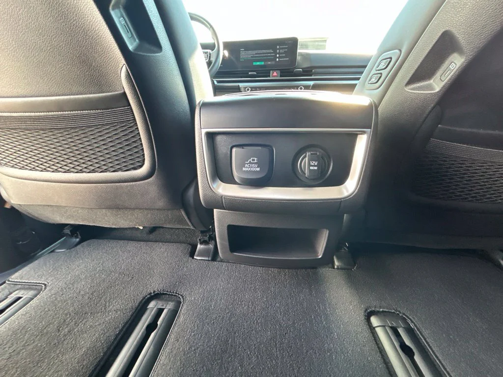Used 2026  Kia  image 17