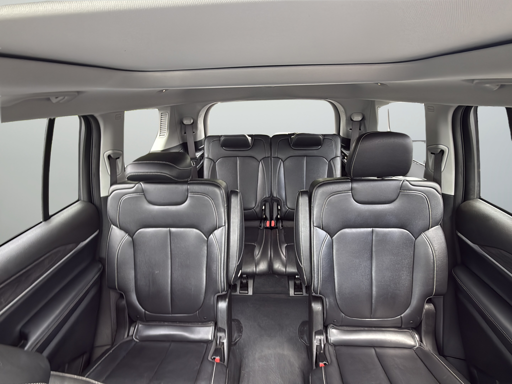 Used 2023 Silver Jeep Limited image 30