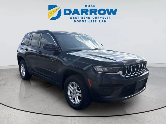 Used 2023 Black Jeep Laredo image 7